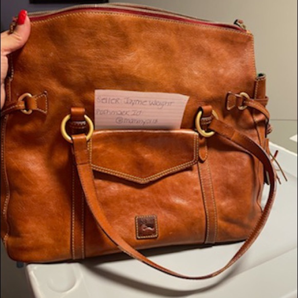 Dooney & Bourke Handbags - Dooney & Bourke Brown leather bag